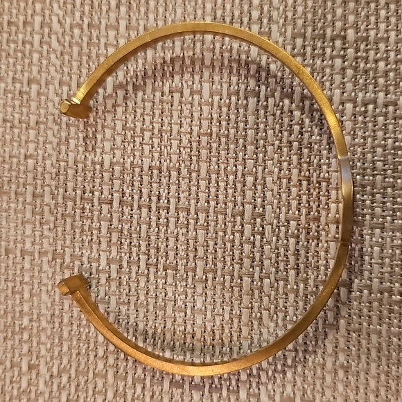 Brushed Goldtone Cuff Bracelet Engraved w/ "KNOWN" - Picture 6 of 6